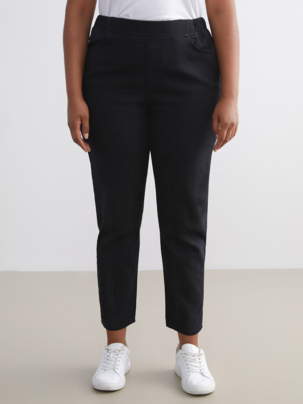 Siyah Carrot Fit Kadın Jean Pantolon-1