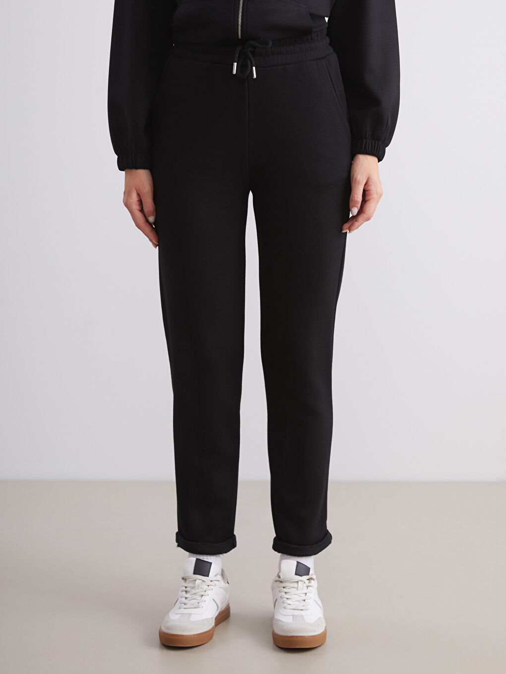 Siyah Beli Lastikli Kadın Kalın Eşofman Altı-1