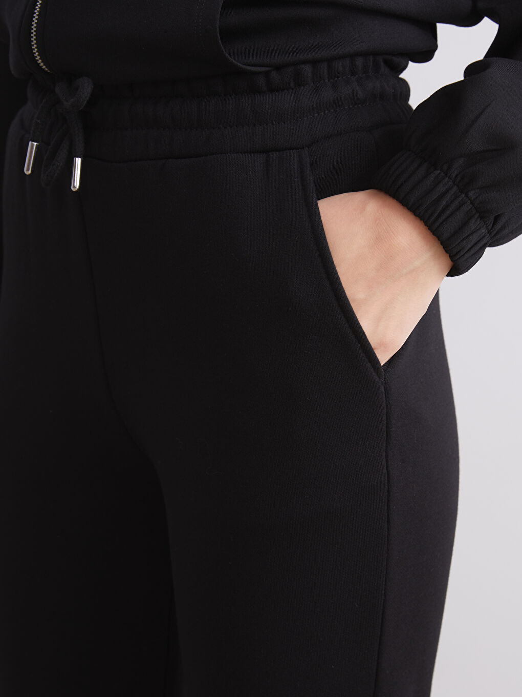 Siyah Beli Lastikli Kadın Kalın Eşofman Altı-2