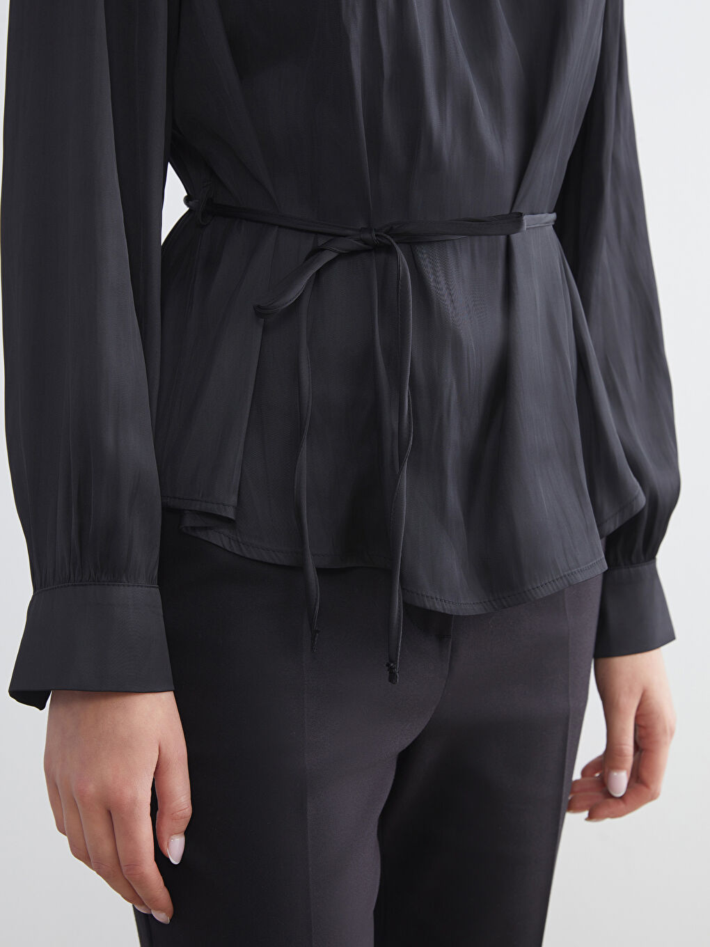 Woman BLACK Blouse-2