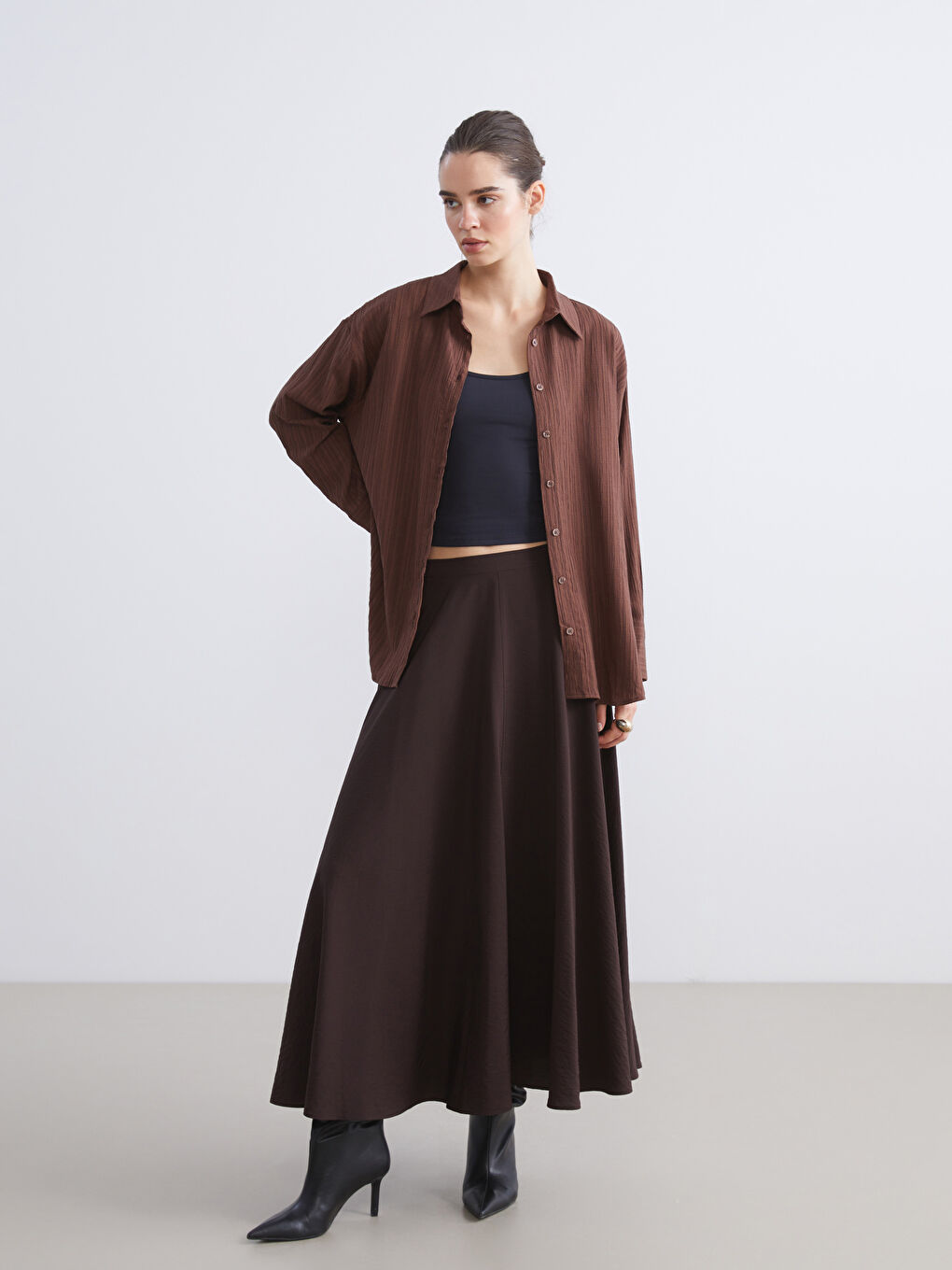 Kahverengi Çizgili Keten Karışımlı Oversize Kadın Gömlek-1