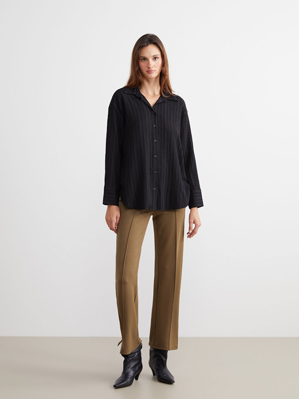 Siyah Çizgili Keten Karışımlı Oversize Kadın Gömlek-1
