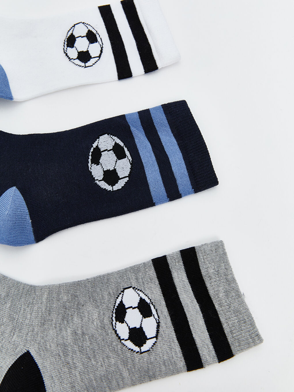 Beyaz Desenli Erkek Çocuk Soket Çorap 3'lü-1