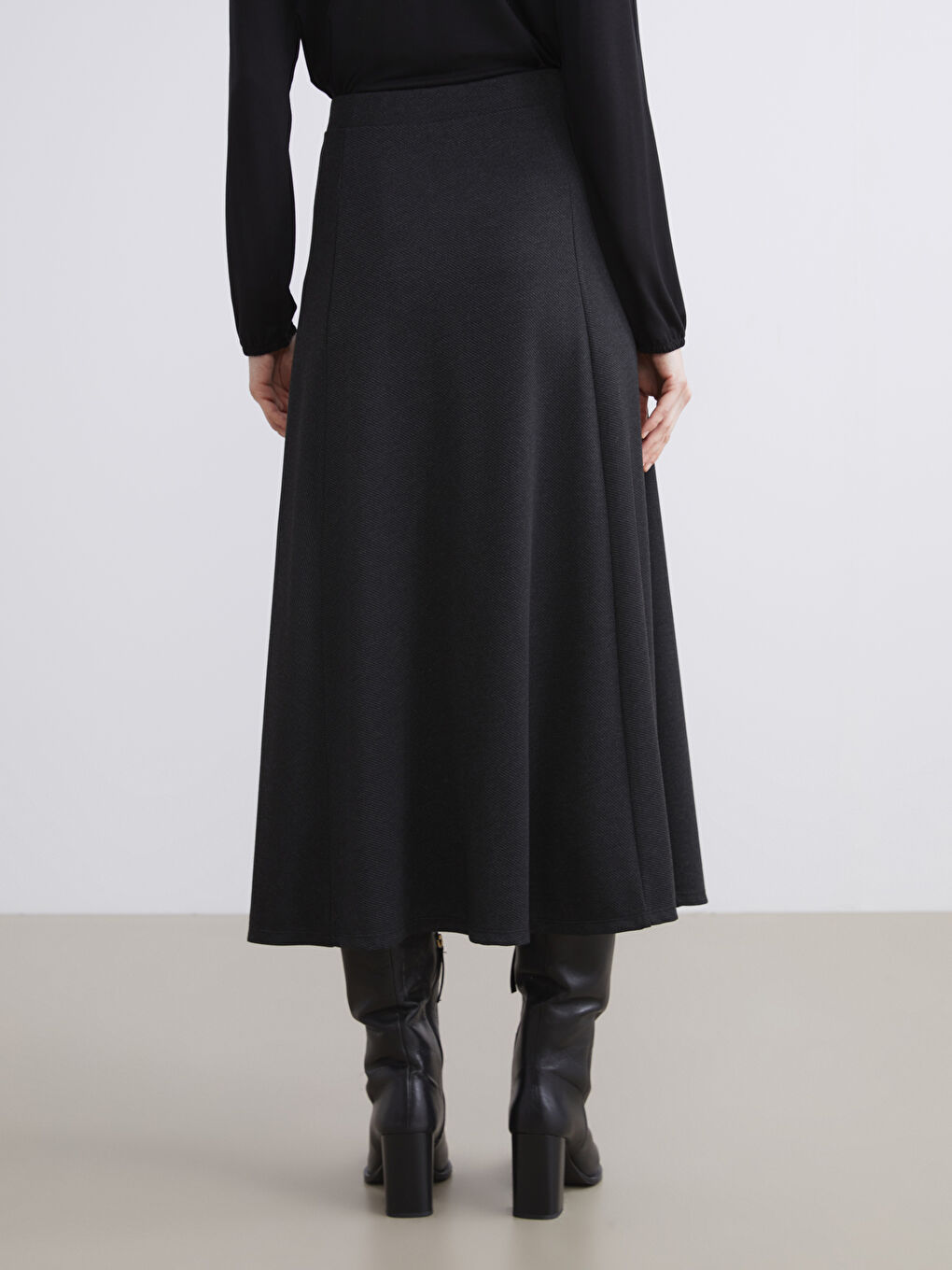 Antrasit Beli Lastikli Kloş Etek-3