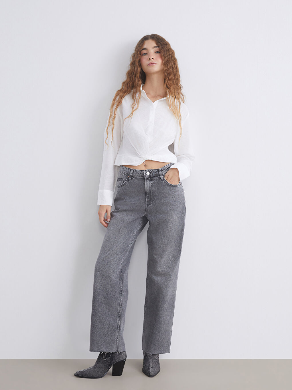 Gri Straight Fit Kadın Jean Pantolon-1