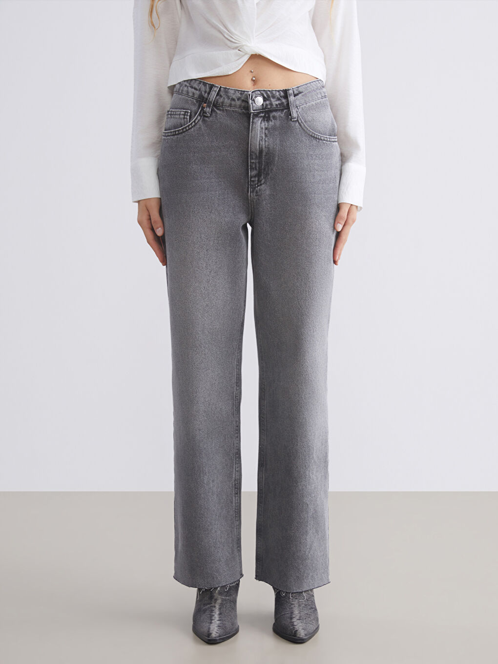 Gri Straight Fit Kadın Jean Pantolon-2