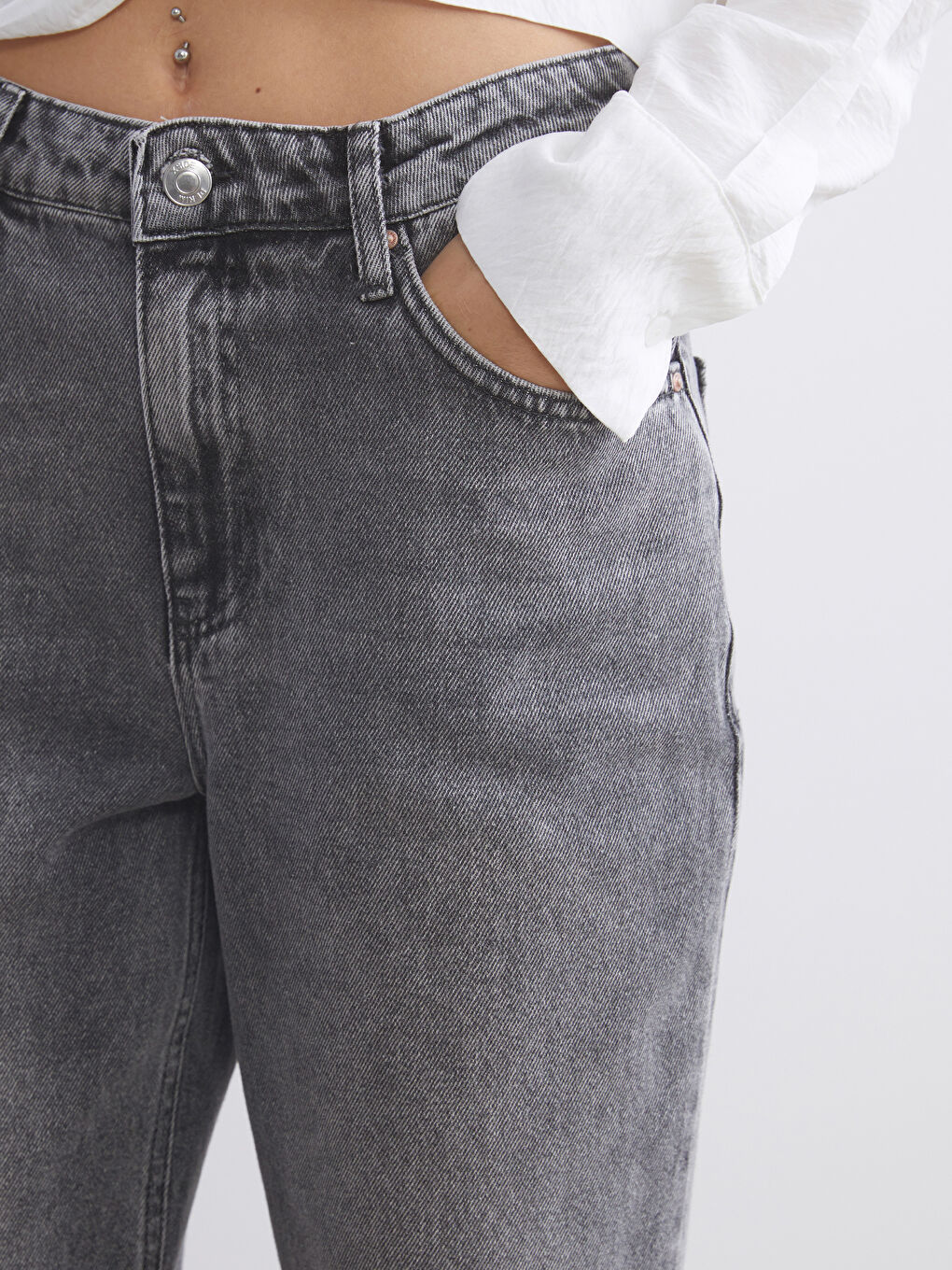 Gri Straight Fit Kadın Jean Pantolon-3