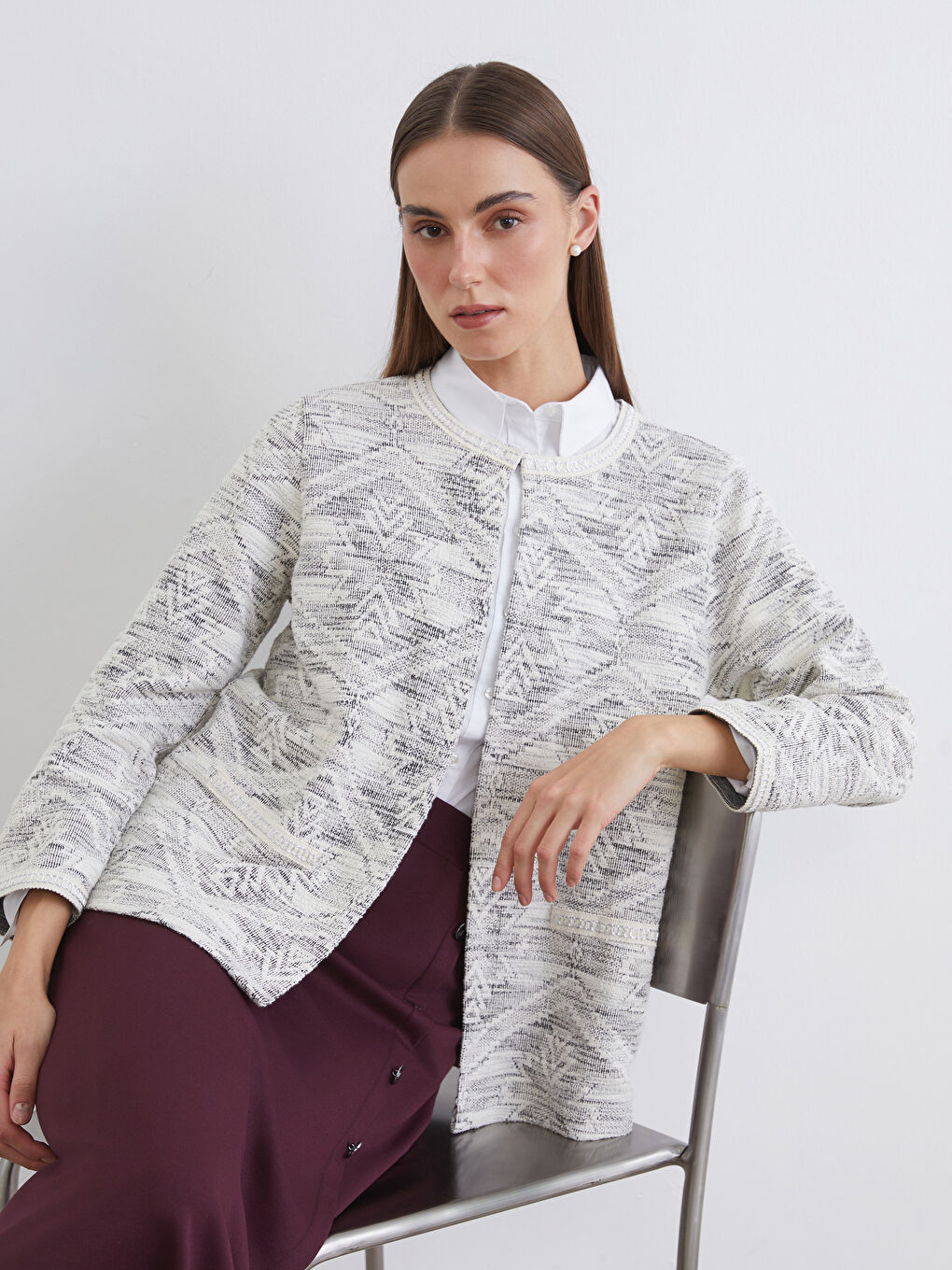 كارديجان أسود امرأة