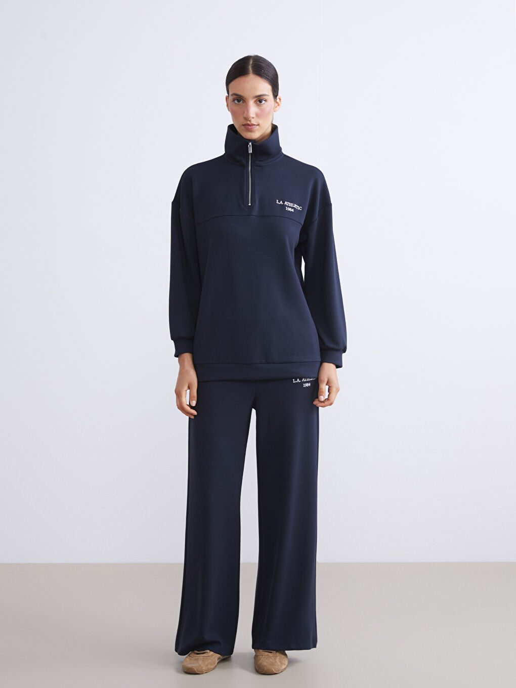 Lacivert Dik Yaka Nakışlı Oversize Kadın Sweatshirt Tunik-2