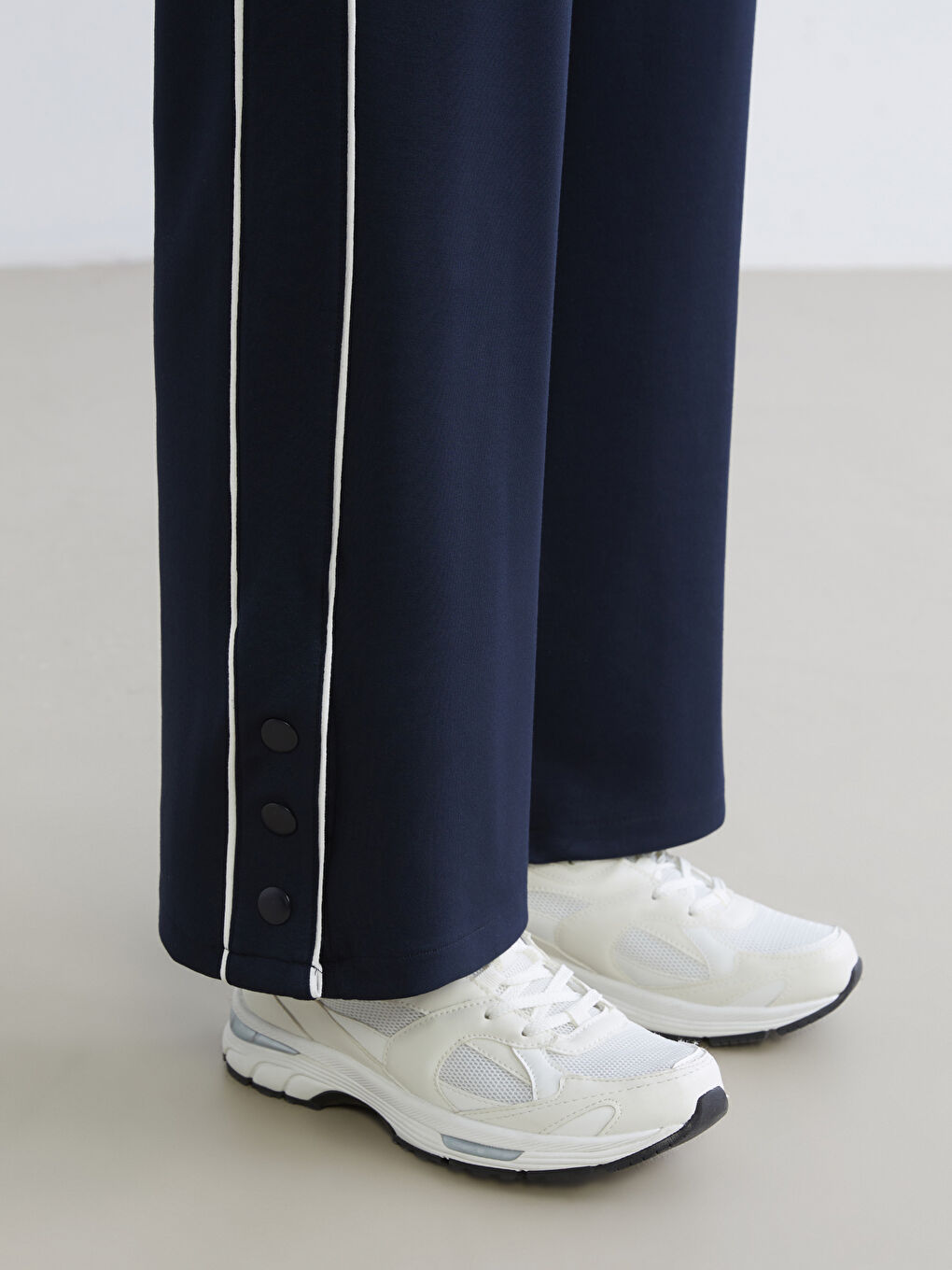 Lacivert Beli Lastikli Kadın Eşofman Altı-3