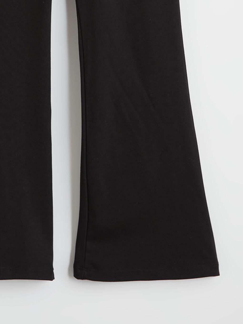 سويتشيرت بناتي برقبة دائرية مع ليجنز-5