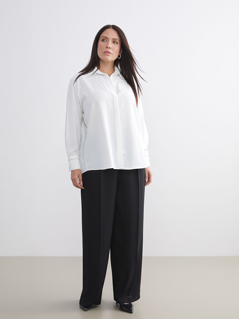 Beyaz Loose Fit Aerobin Kadın Gömlek-5