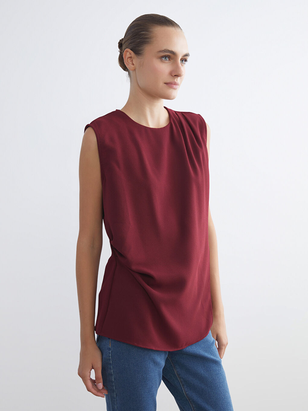 Crew Neck Gathered Blouse