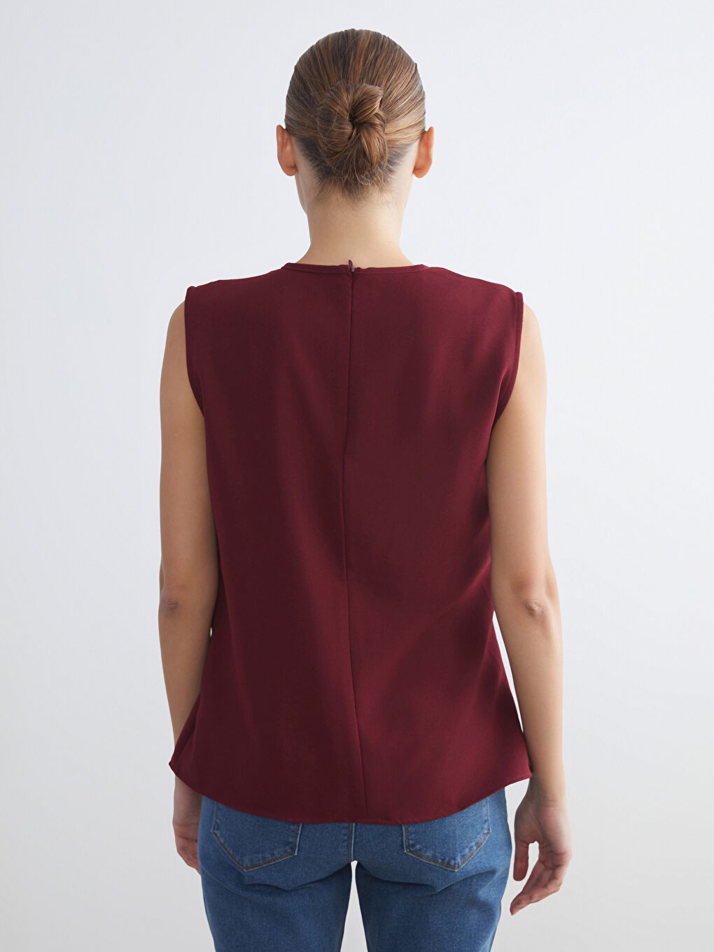 Crew Neck Gathered Blouse-4