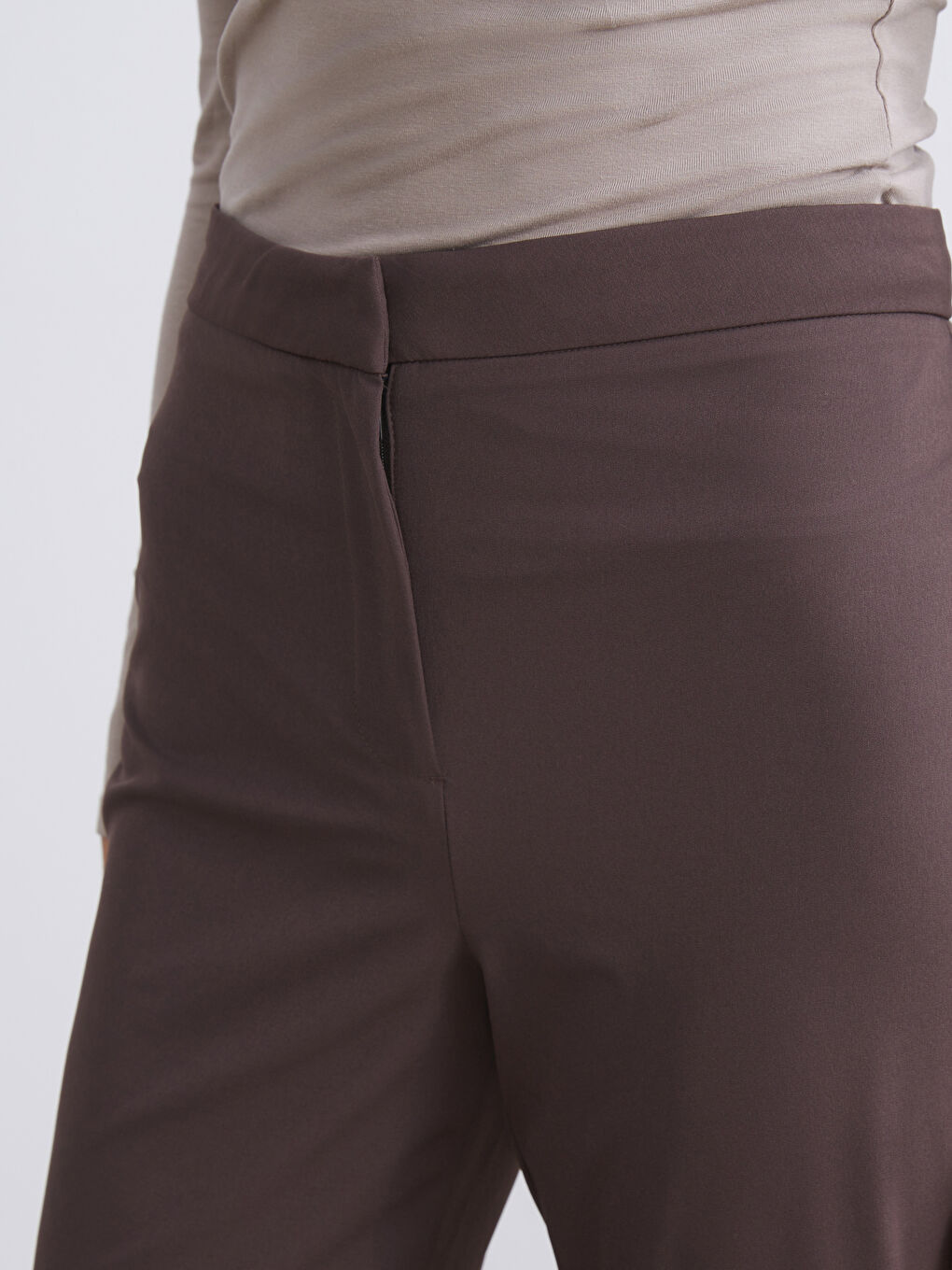 Kahverengi Dar Fit İspanyol Paça Kadın Pantolon-2