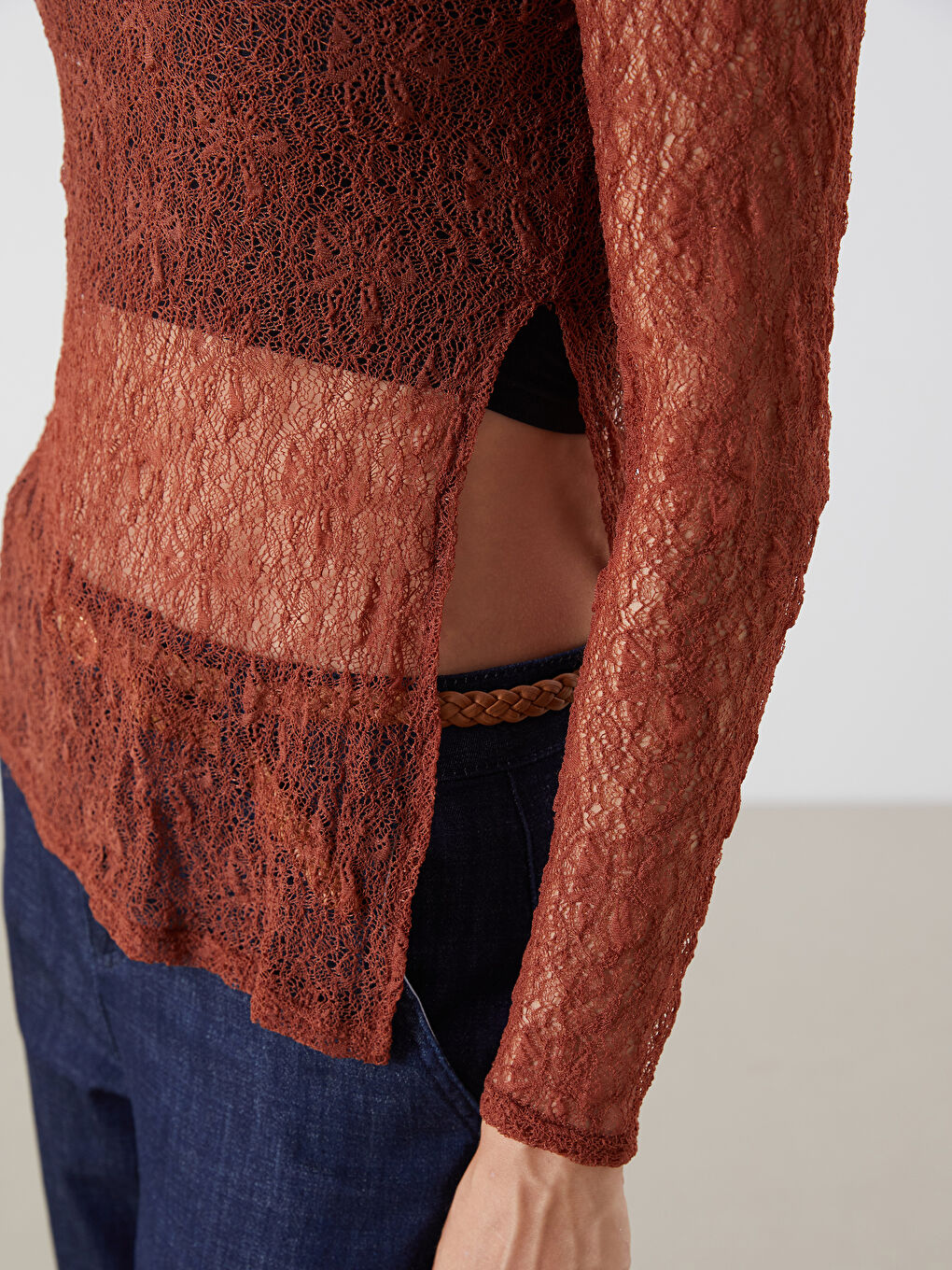 Crew Neck Lace Blouse-2