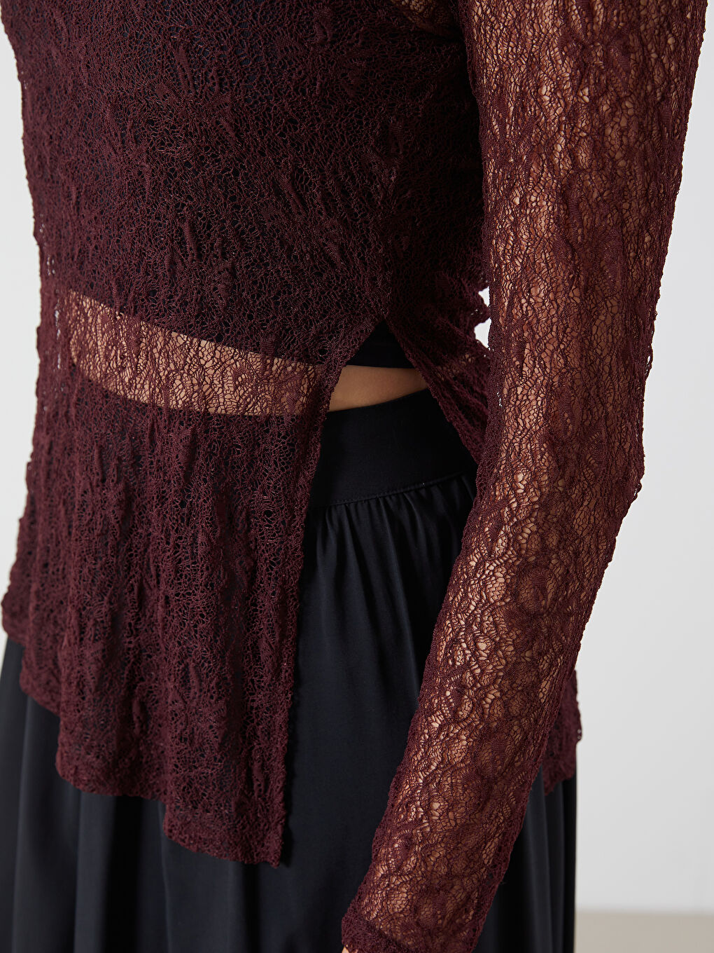 Crew Neck Lace Blouse-2