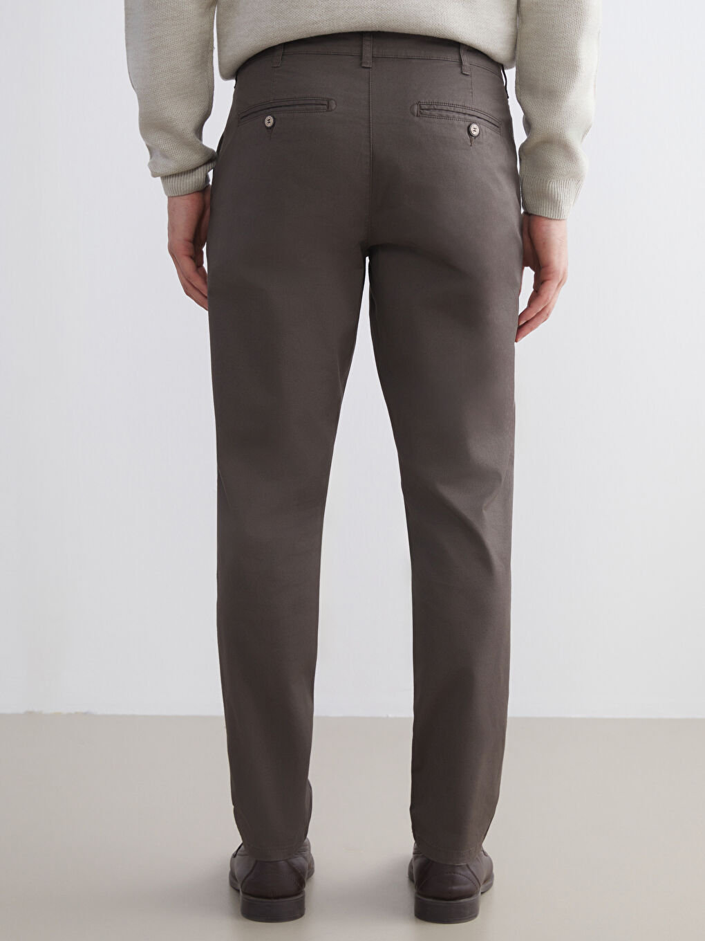 Kahverengi Dar Kalıp Erkek Chino Pantolon-3