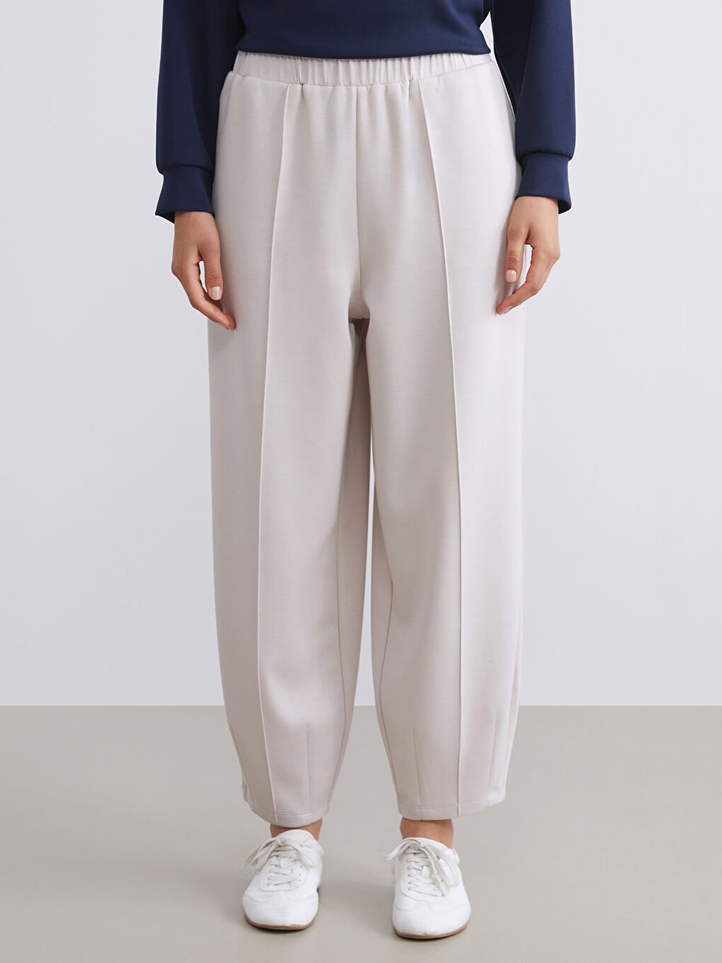 Women's Sweatpants with Elastic Waist-1