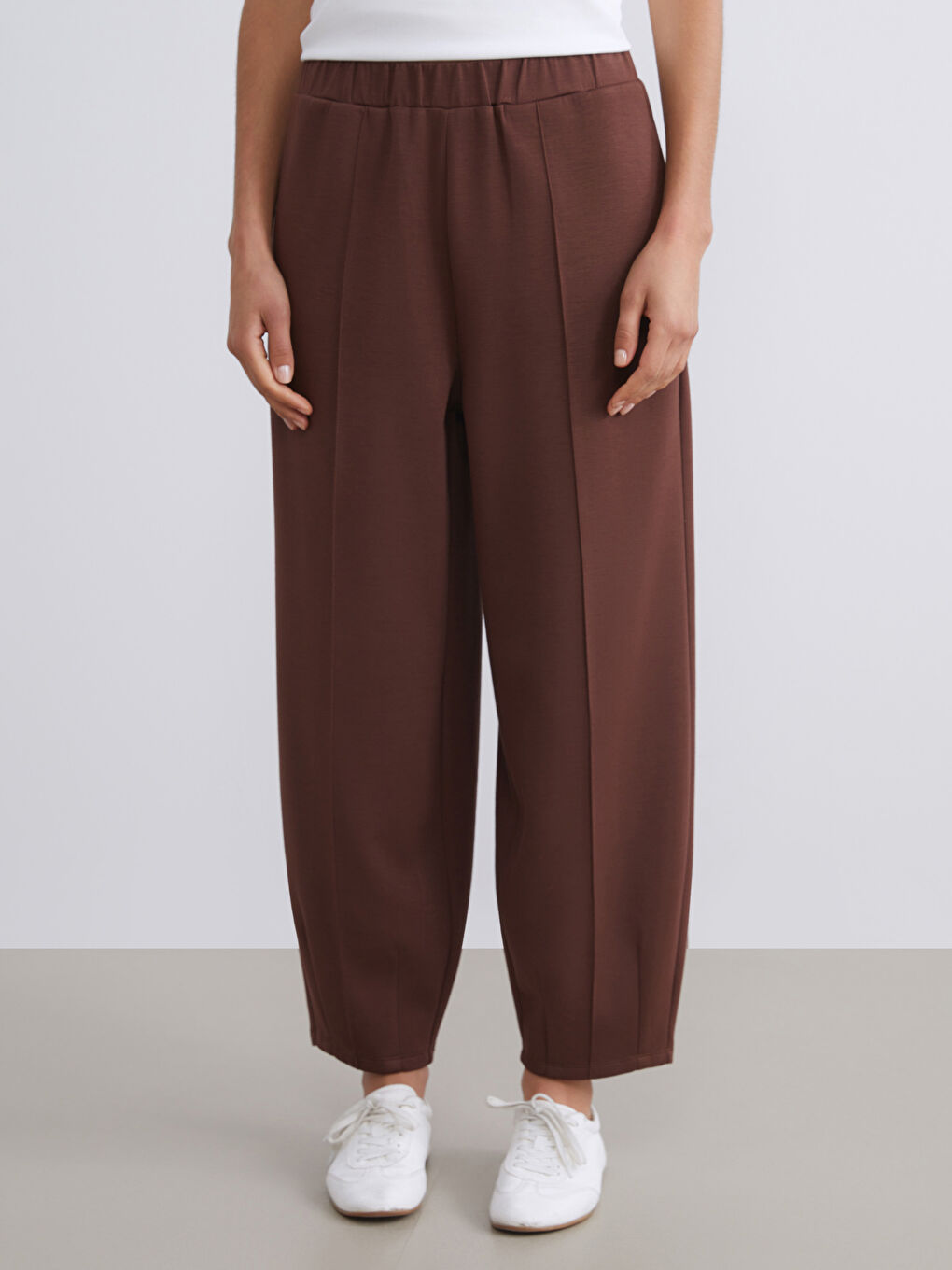 Women's Sweatpants with Elastic Waist-1