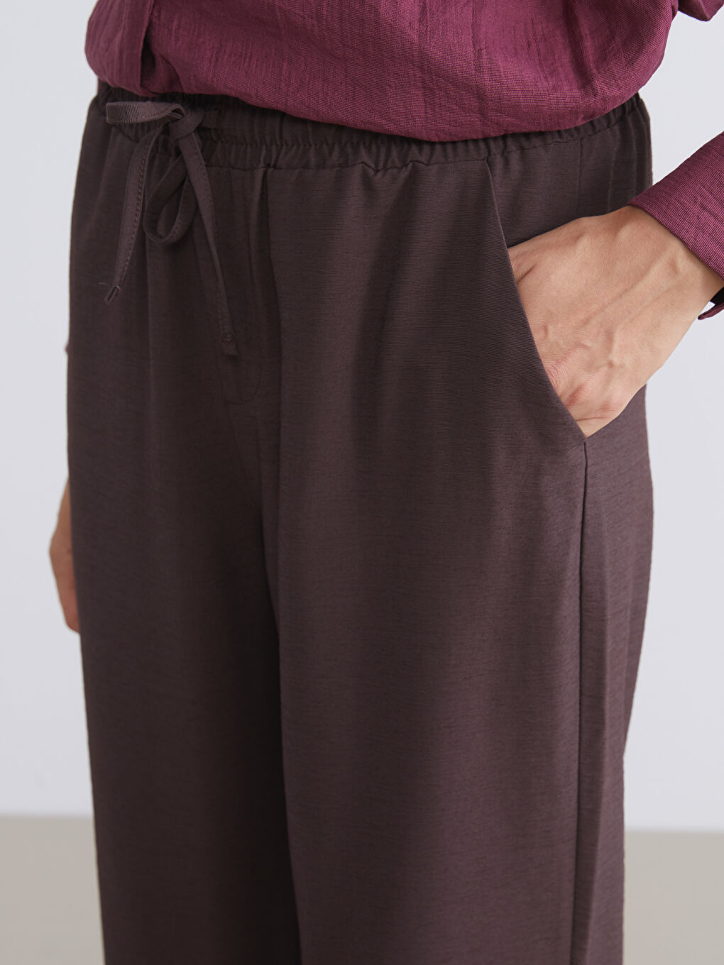 Kahverengi Beli Lastikli Geniş Paça Kadın Pantolon-2