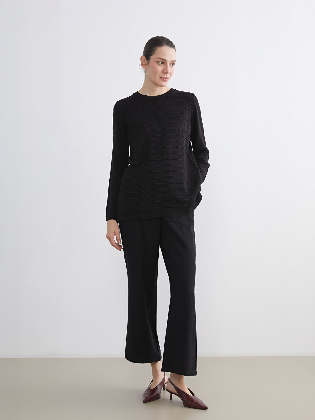 Crew Neck Striped Women's Knitwear Sweater-1