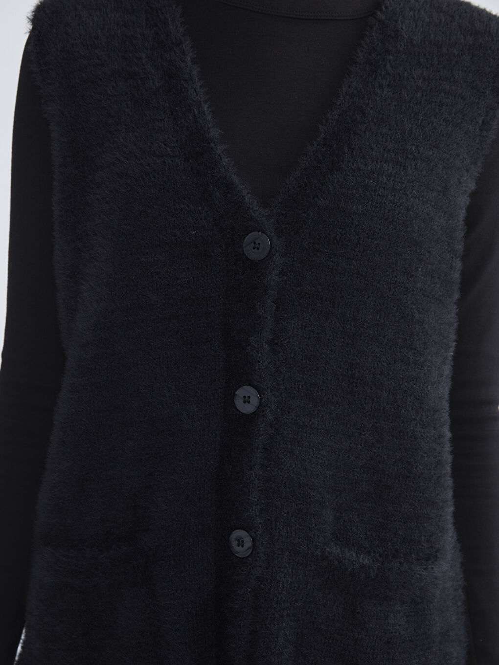 Siyah Büyük Beden V Yaka Kadın Pelüş Yelek-2