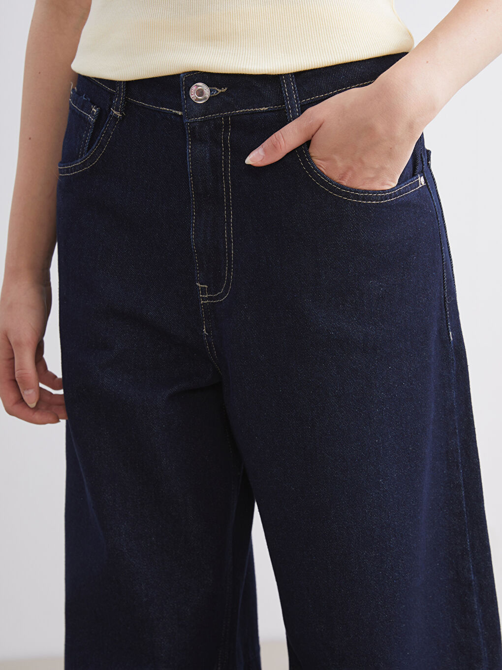 Baggy Fit Women's Jeans-2