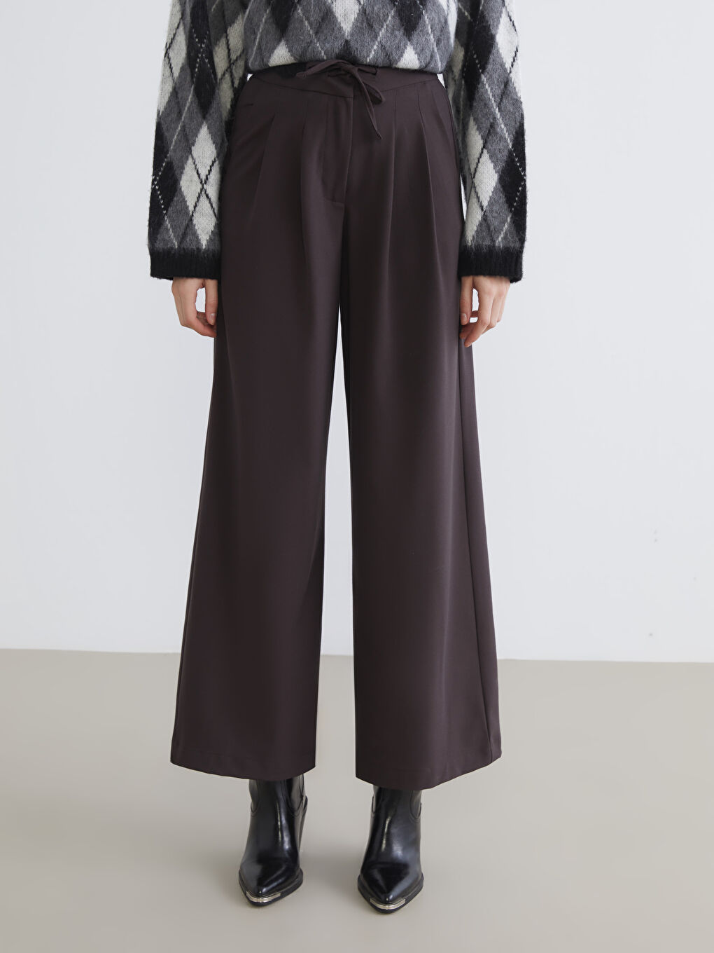 Kahverengi Loose Fit Geniş Paça Kadın Pileli Pantolon-4