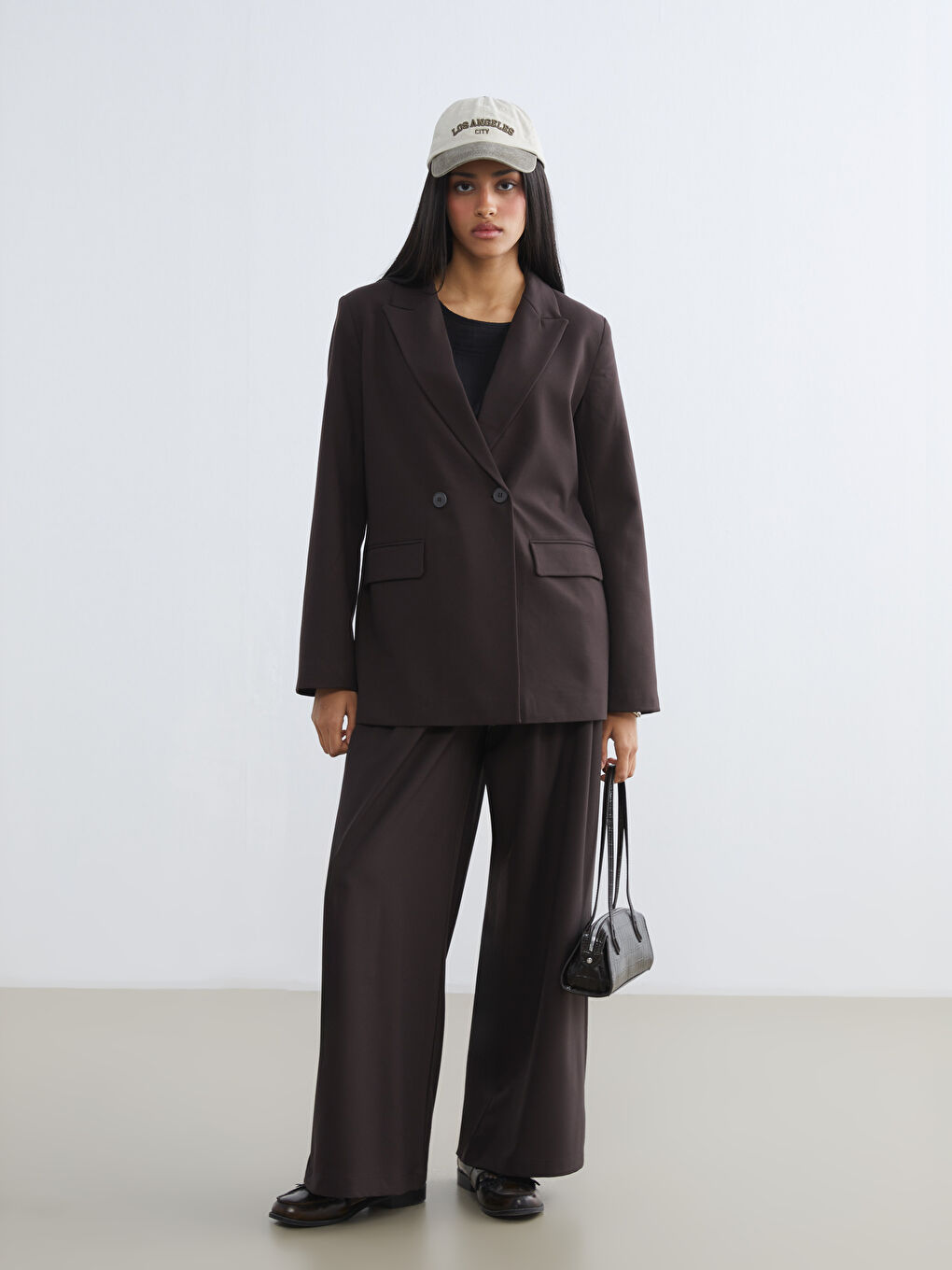 Kahverengi Loose Fit Geniş Paça Kadın Pileli Pantolon