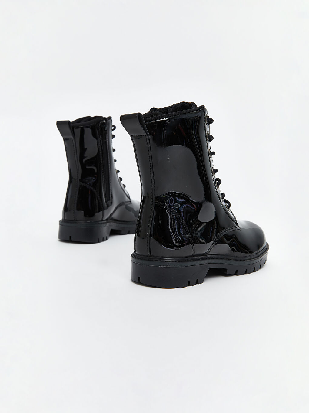 بوتات للبنات بأربطة وسوستة-4