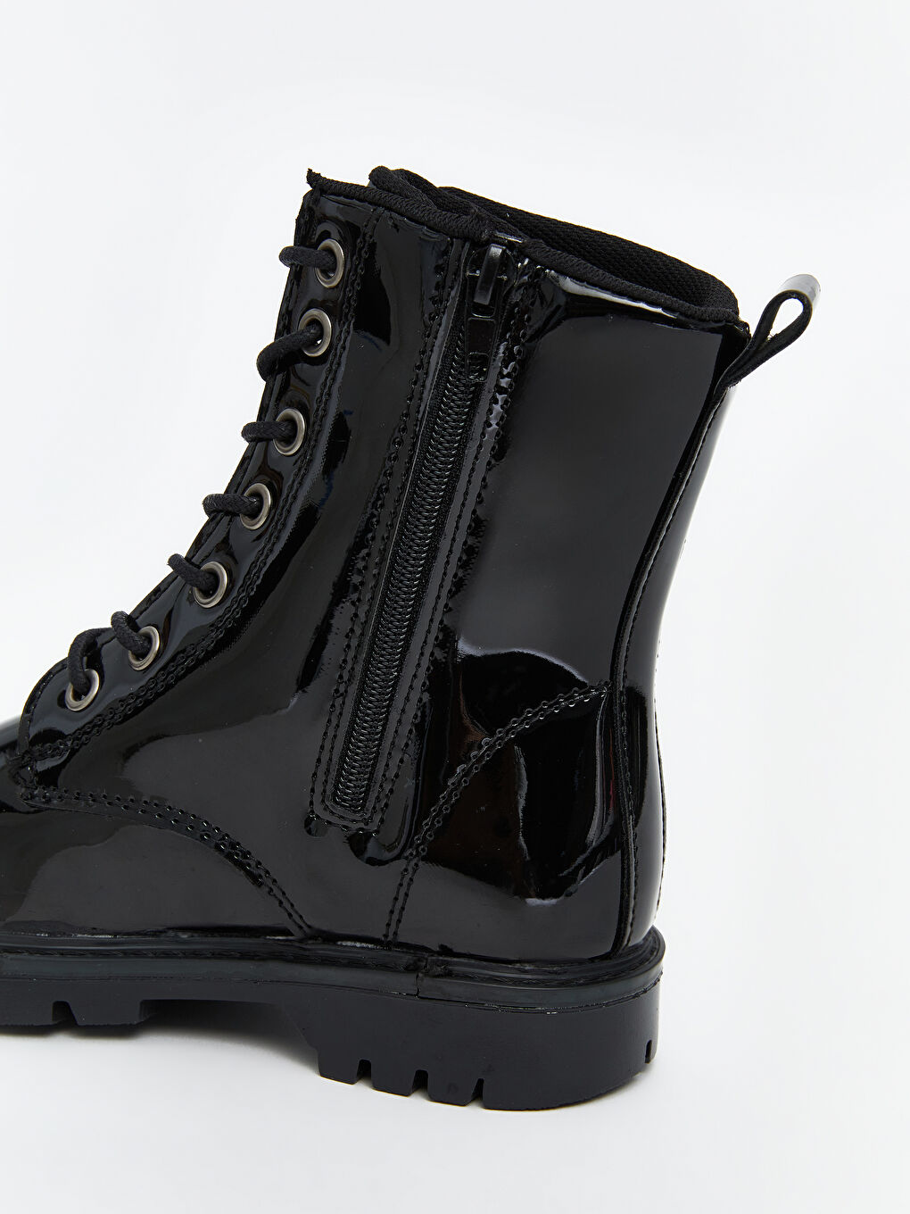 بوتات للبنات بأربطة وسوستة-5