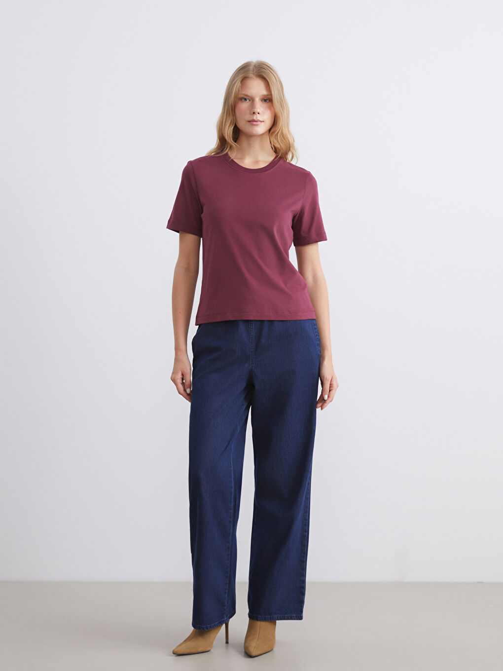 Bordo Bisiklet Yaka Kadın Tişört-1