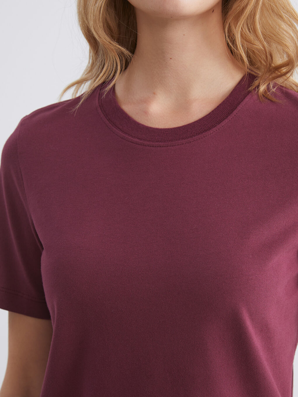 Bordo Bisiklet Yaka Kadın Tişört-2