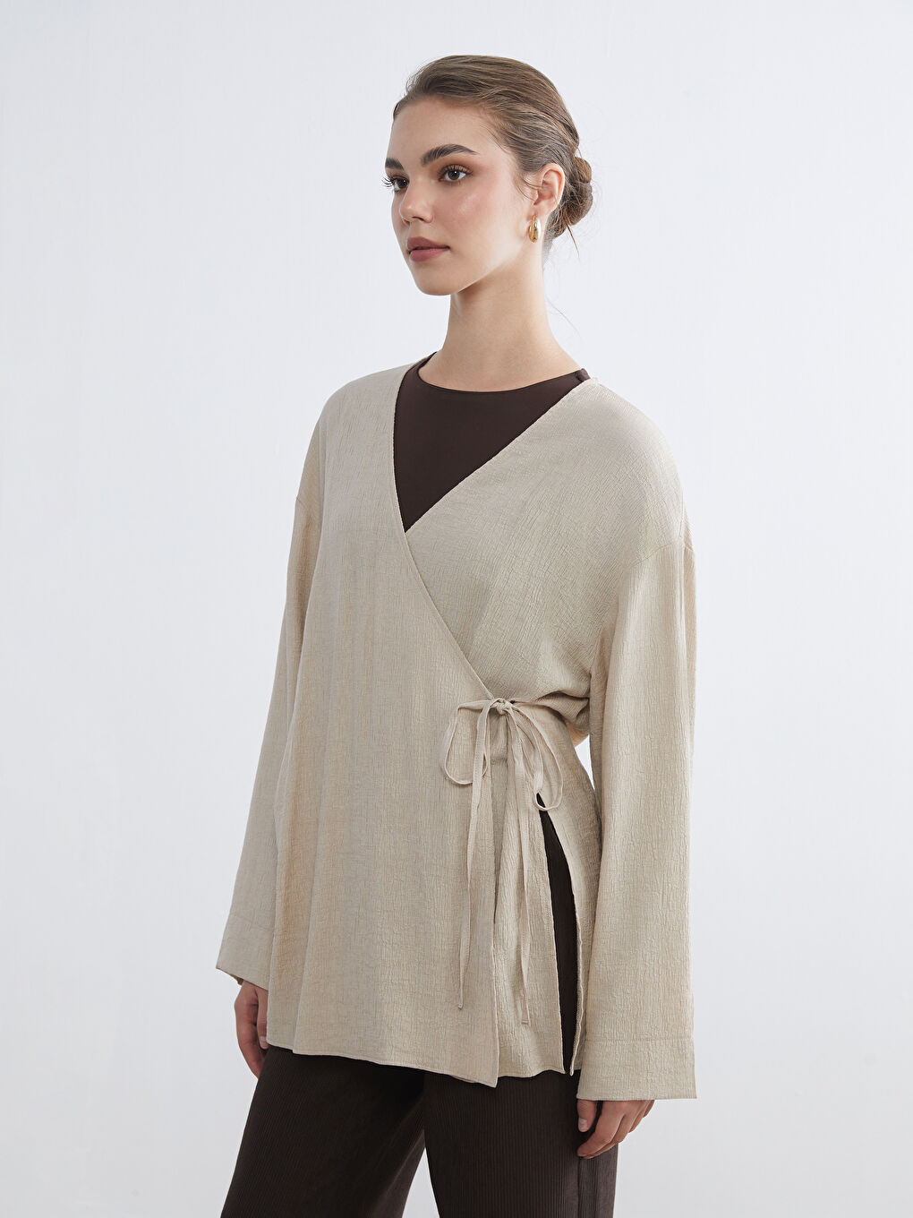 Bej Kruvaze Yaka Dokulu Kadın Kimono-1