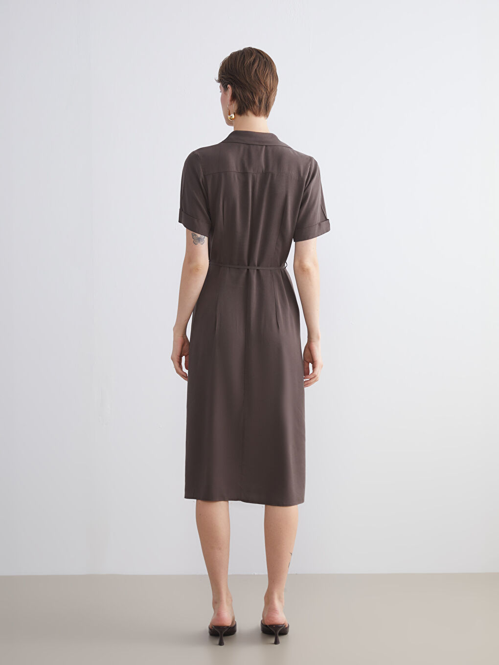 Платье-рубашка с поясом-5