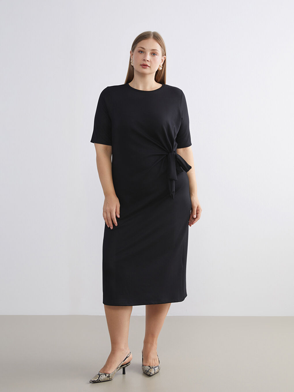 Siyah Bisiklet Yaka Büzgülü Elbise-1