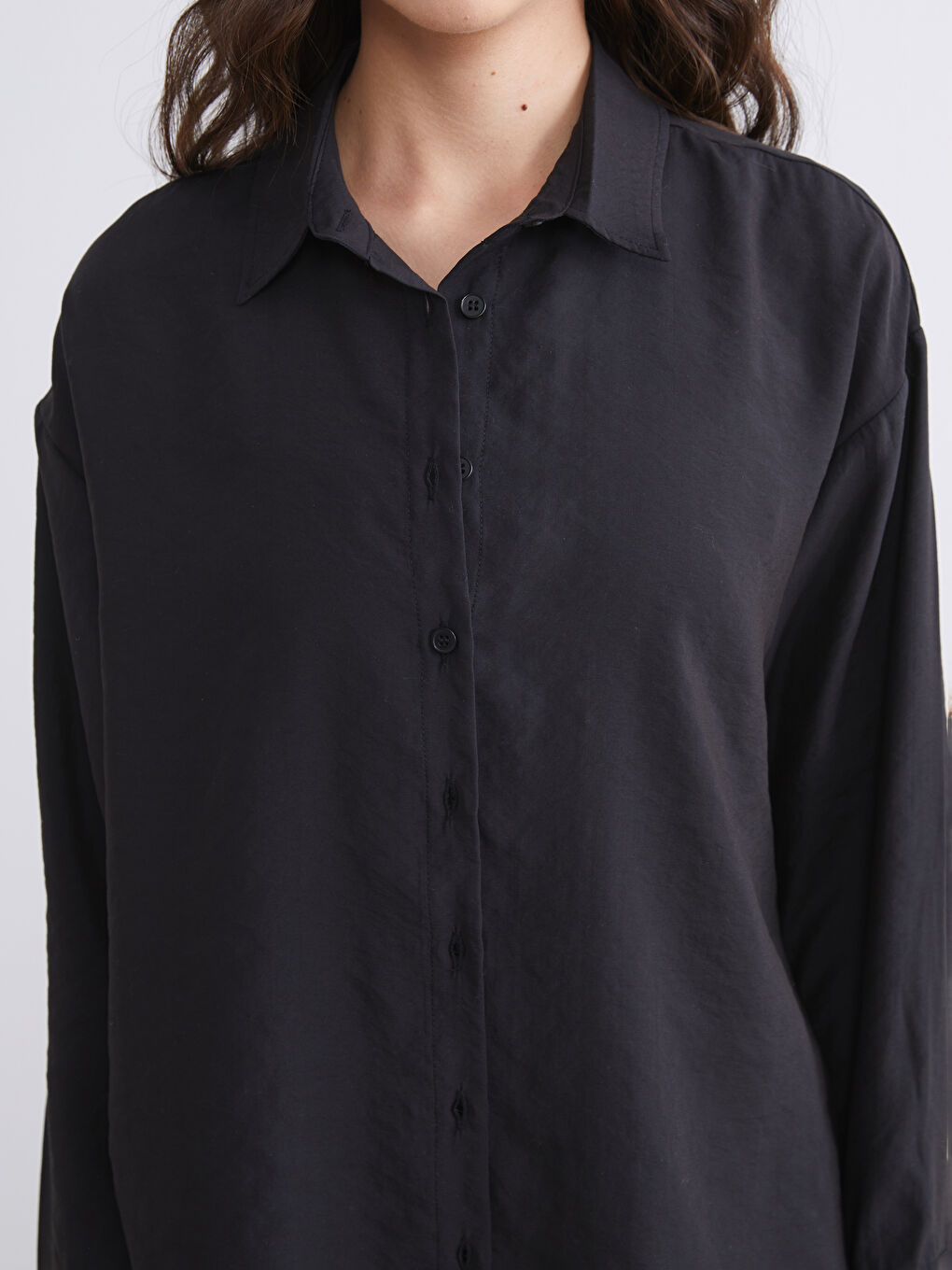 Siyah Modal Karışımlı Oversize Kadın Gömlek-2