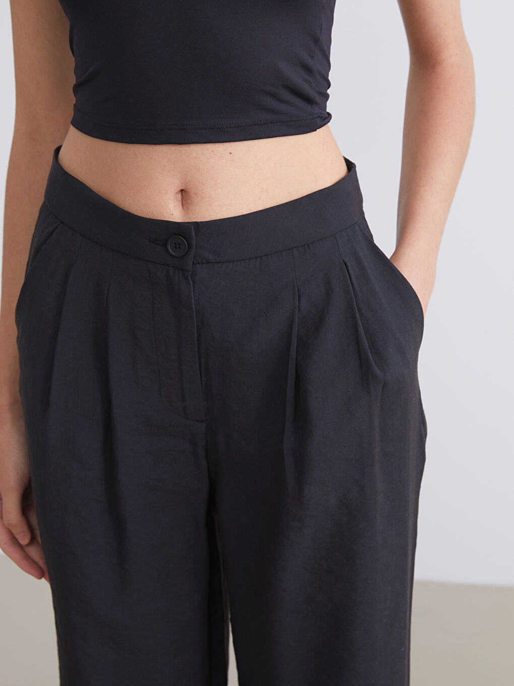 Siyah Modal Karışımlı Kadın Pantolon-2