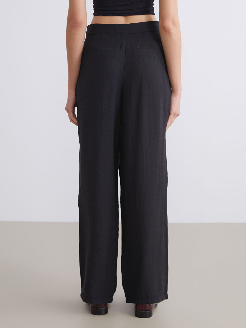 Siyah Modal Karışımlı Kadın Pantolon-3