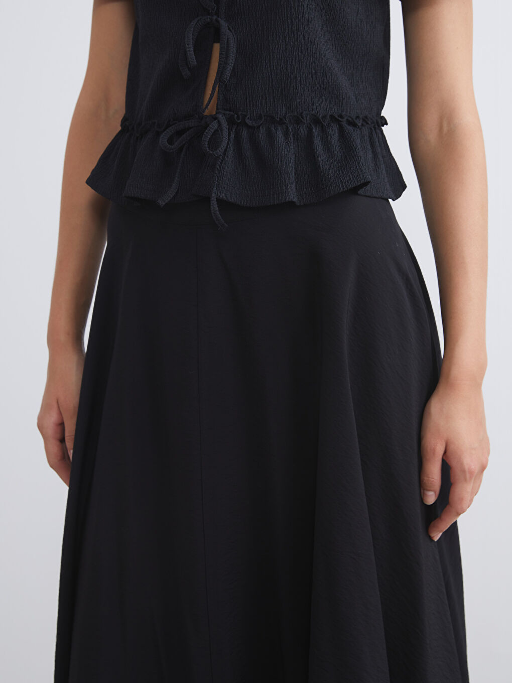 Siyah Beli Fermuarlı Pileli Etek-2