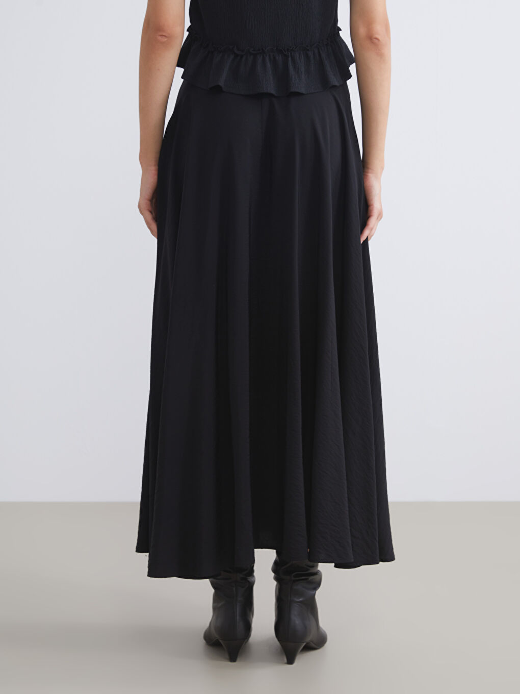 Siyah Beli Fermuarlı Pileli Etek-3