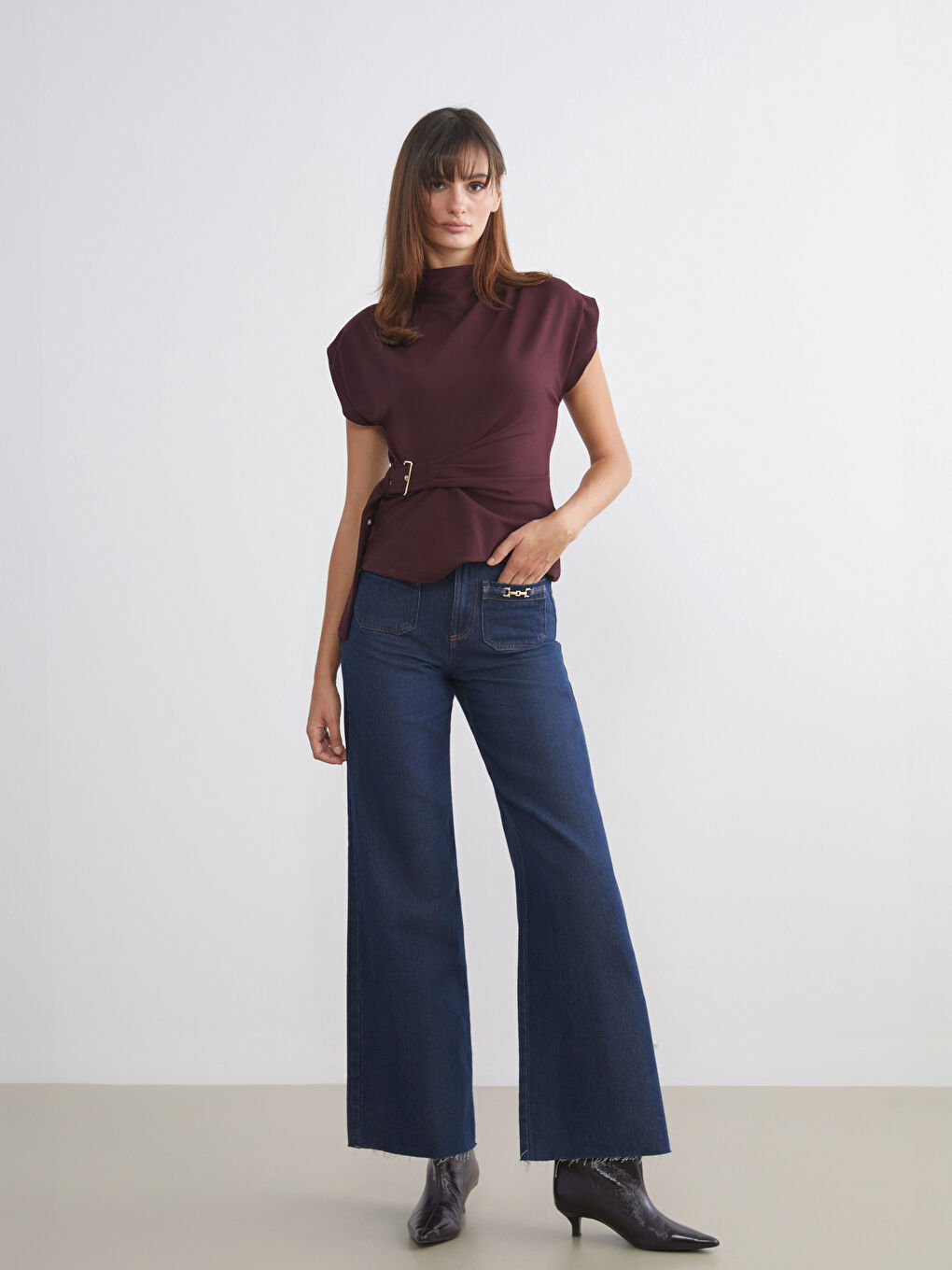 Женские широкие джинсы