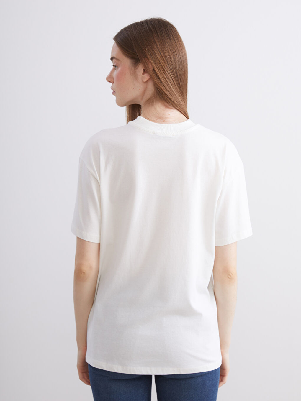 Ekru Bisiklet Yaka Baskılı Kadın Tişört-3