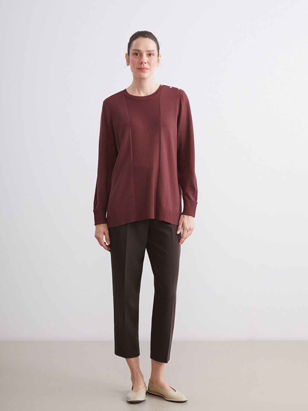 Crew Neck Women's Knitwear Sweater-1
