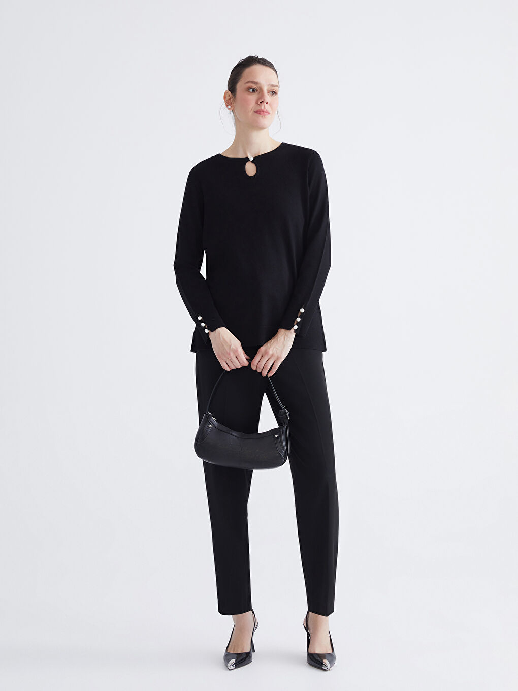 Džemper od trikotaže sa okruglim izrezom za žene-1