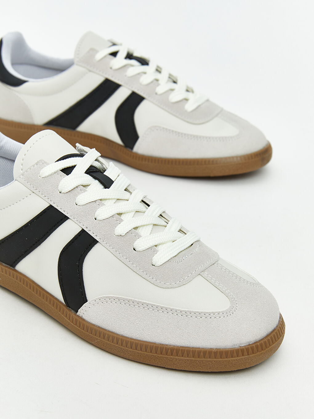 Beyaz Bağcıklı Erkek Spor Ayakkabı-2