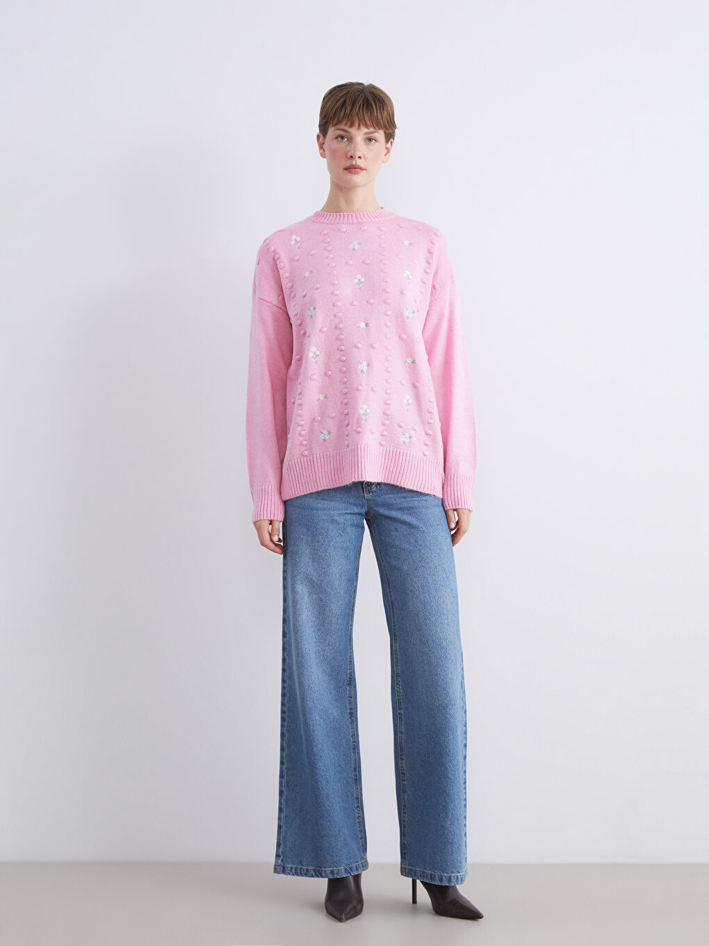 Pembe Bisiklet Yaka Çiçek Nakışlı Kadın Triko Tunik-1