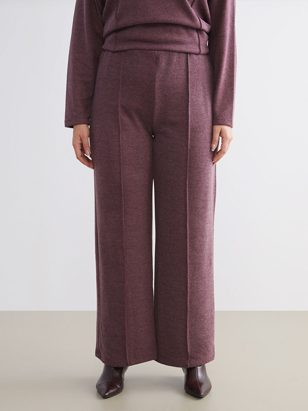 Bordo Beli Lastikli Geniş Paça Kadın Pantolon-6