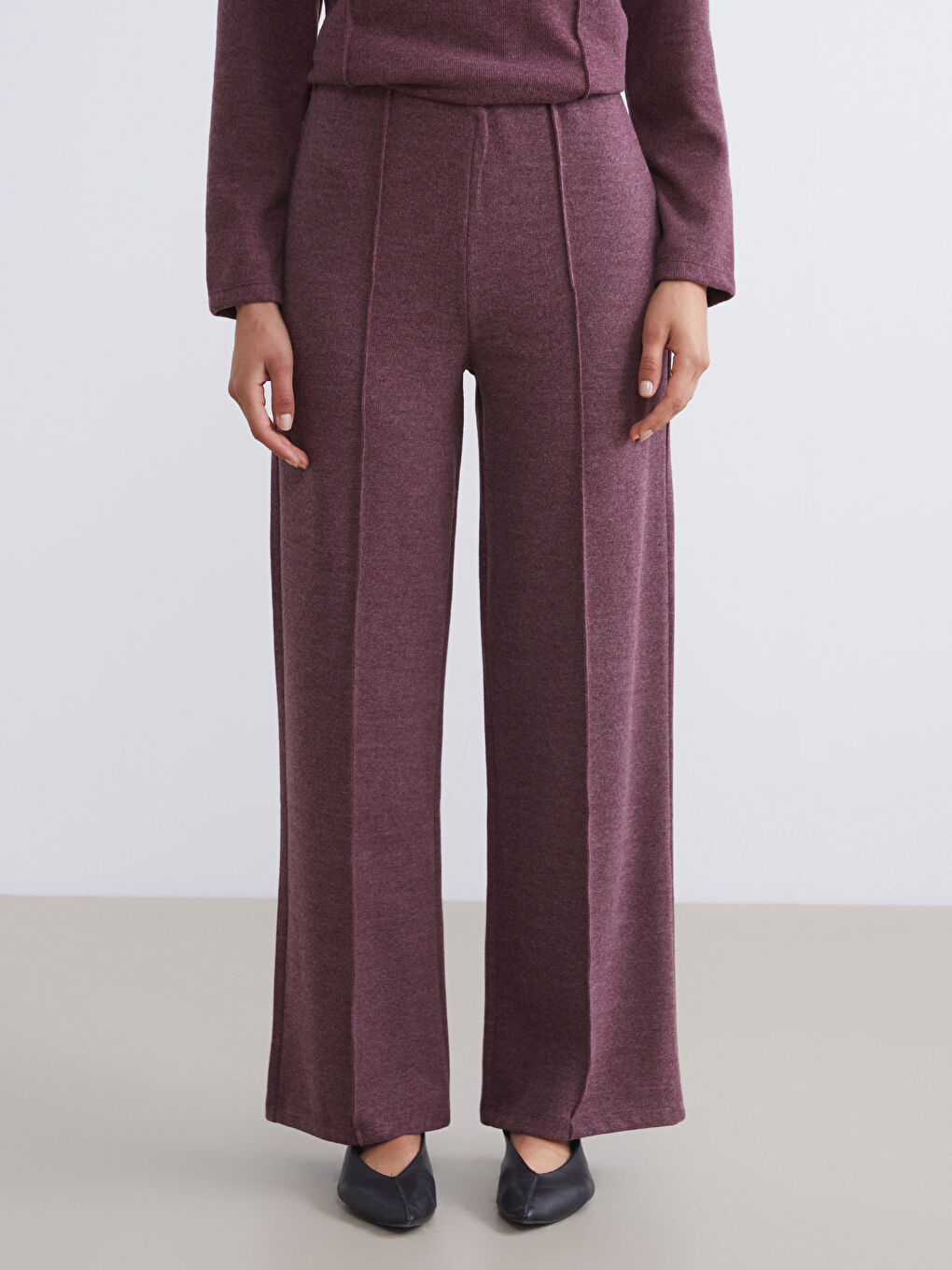 Bordo Beli Lastikli Geniş Paça Kadın Pantolon-3